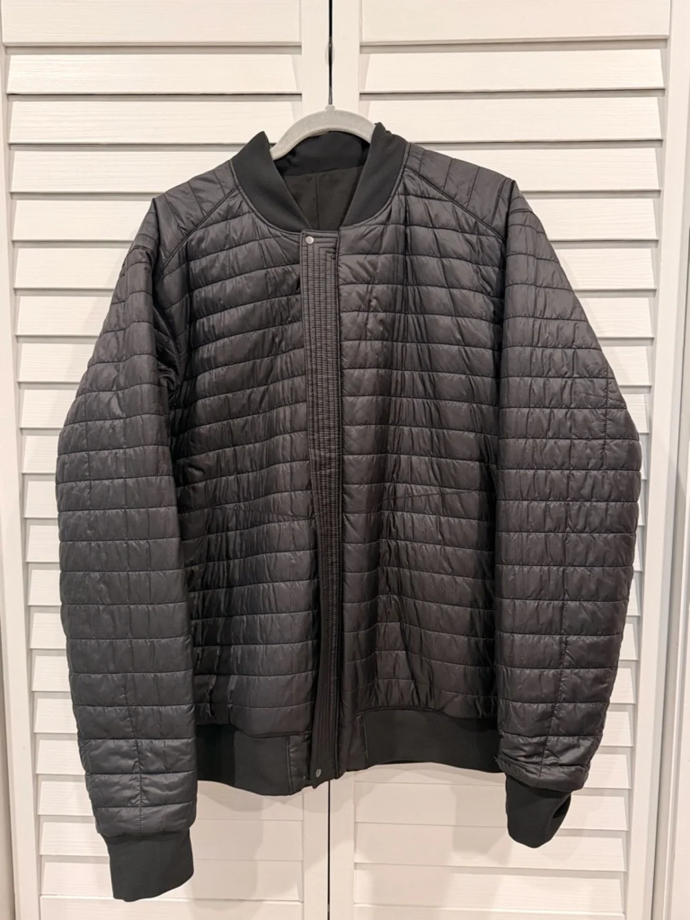 Lululemon Switch Over Reversible Bomber Jacket XL Black - Picture 3 of 4